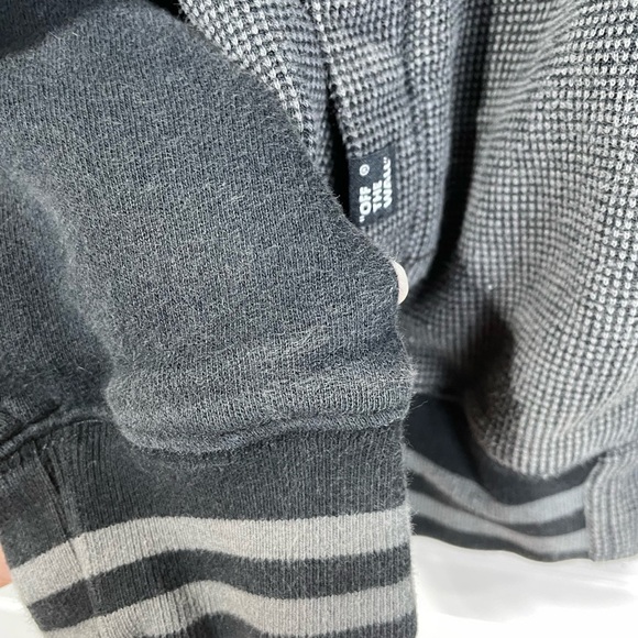 Vans Small Men’s Gray Hoodie - Picture 4 of 10